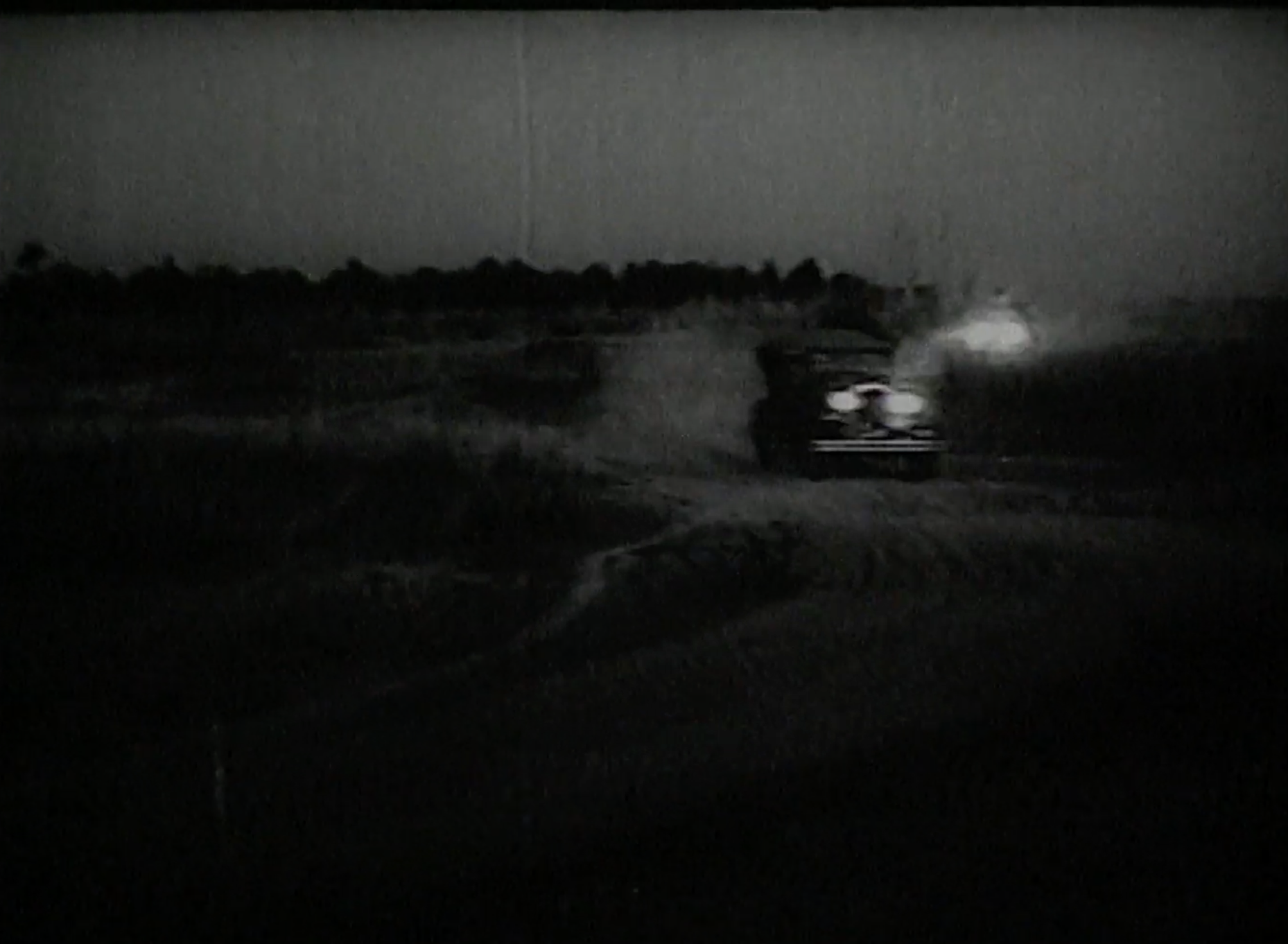Chasing scene in Tarun Majumdar’s Shriman Prithviraj (1973).